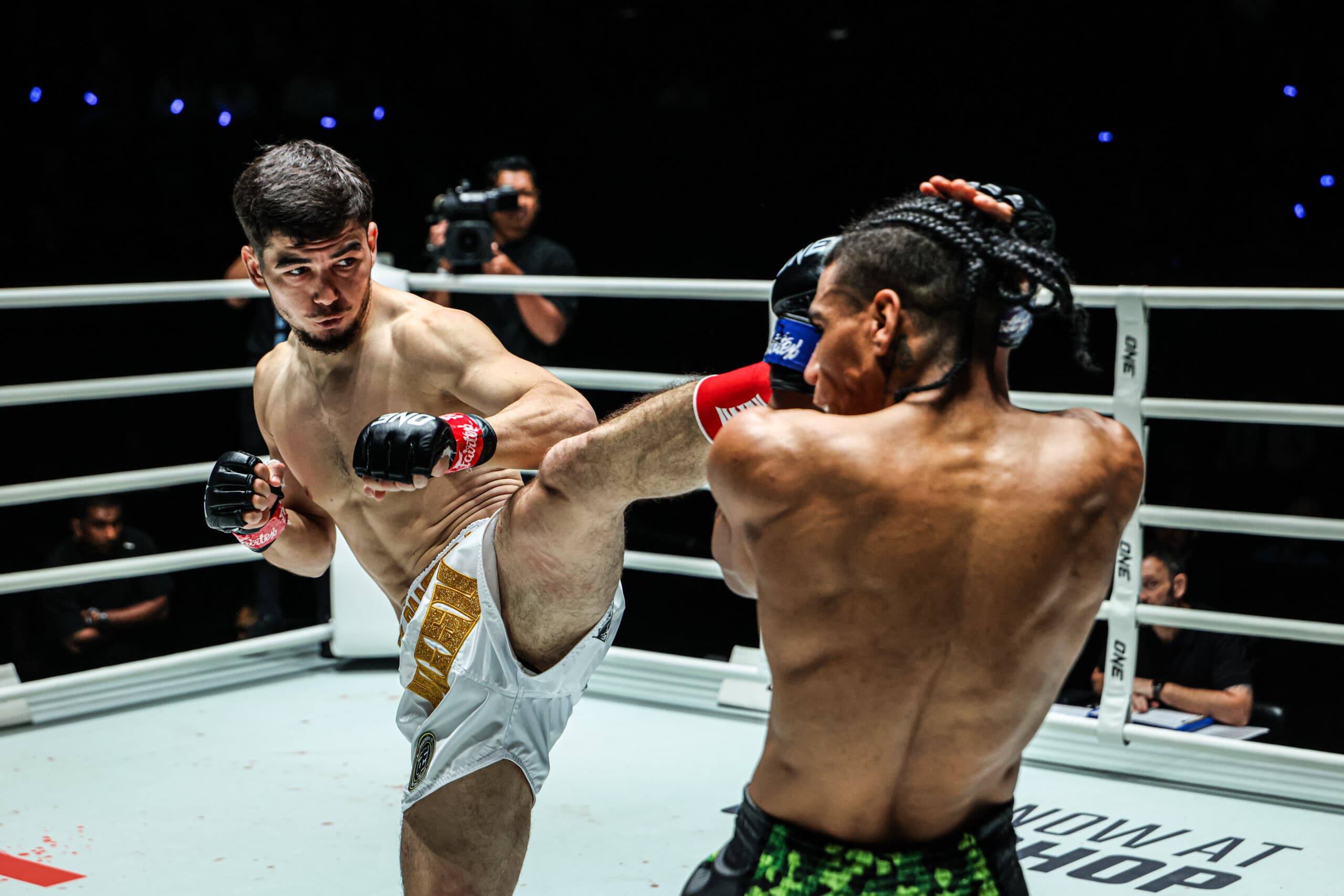 ONE Fight Night 43 Muay Thai And Kickboxing Results: Petchtanong Edges Out Woolliss, Ortikov Finishes Estupinan