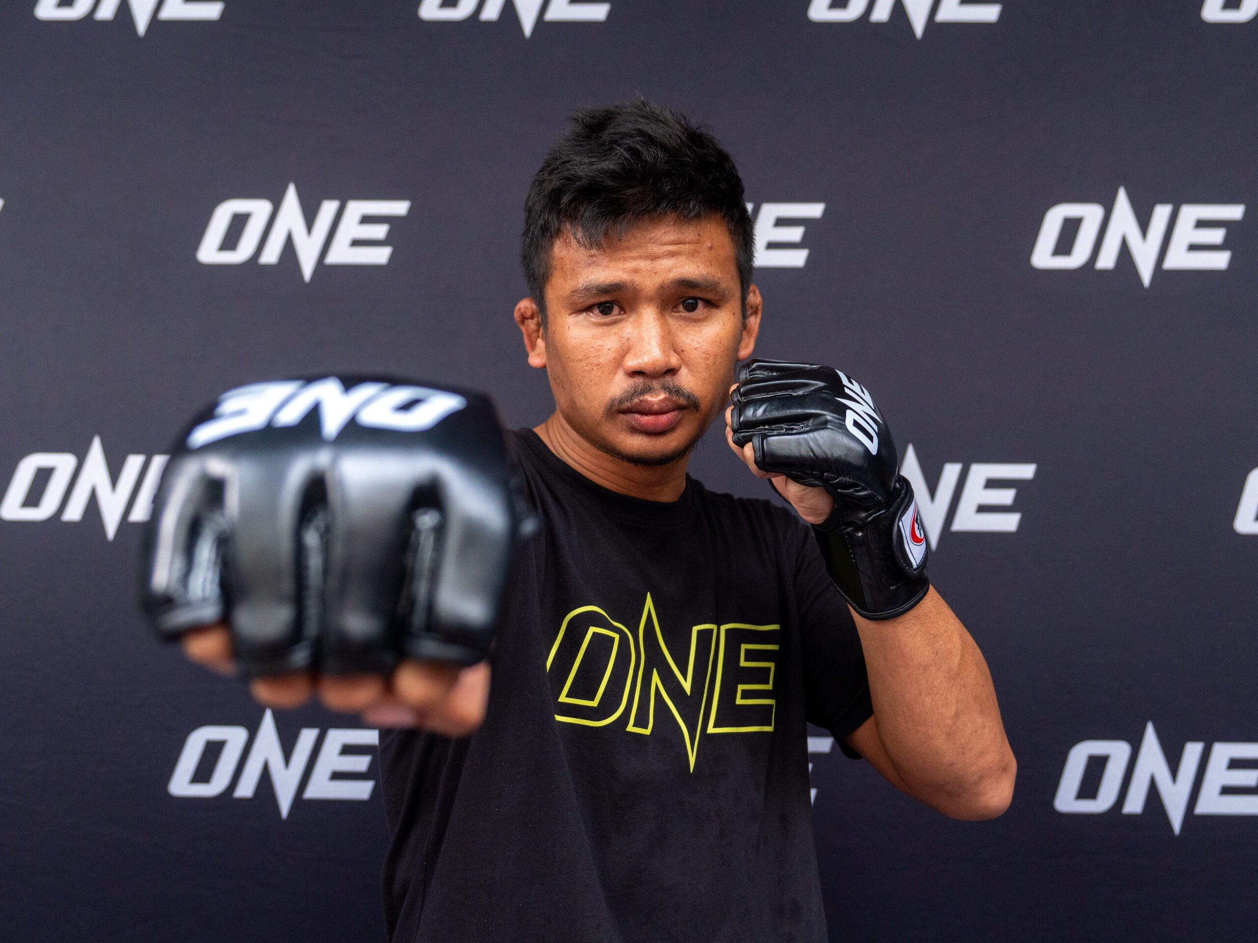 In Photos: Superlek Prepares For Dayakaev Rematch At Open Workout Ahead Of The Inner Circle 25