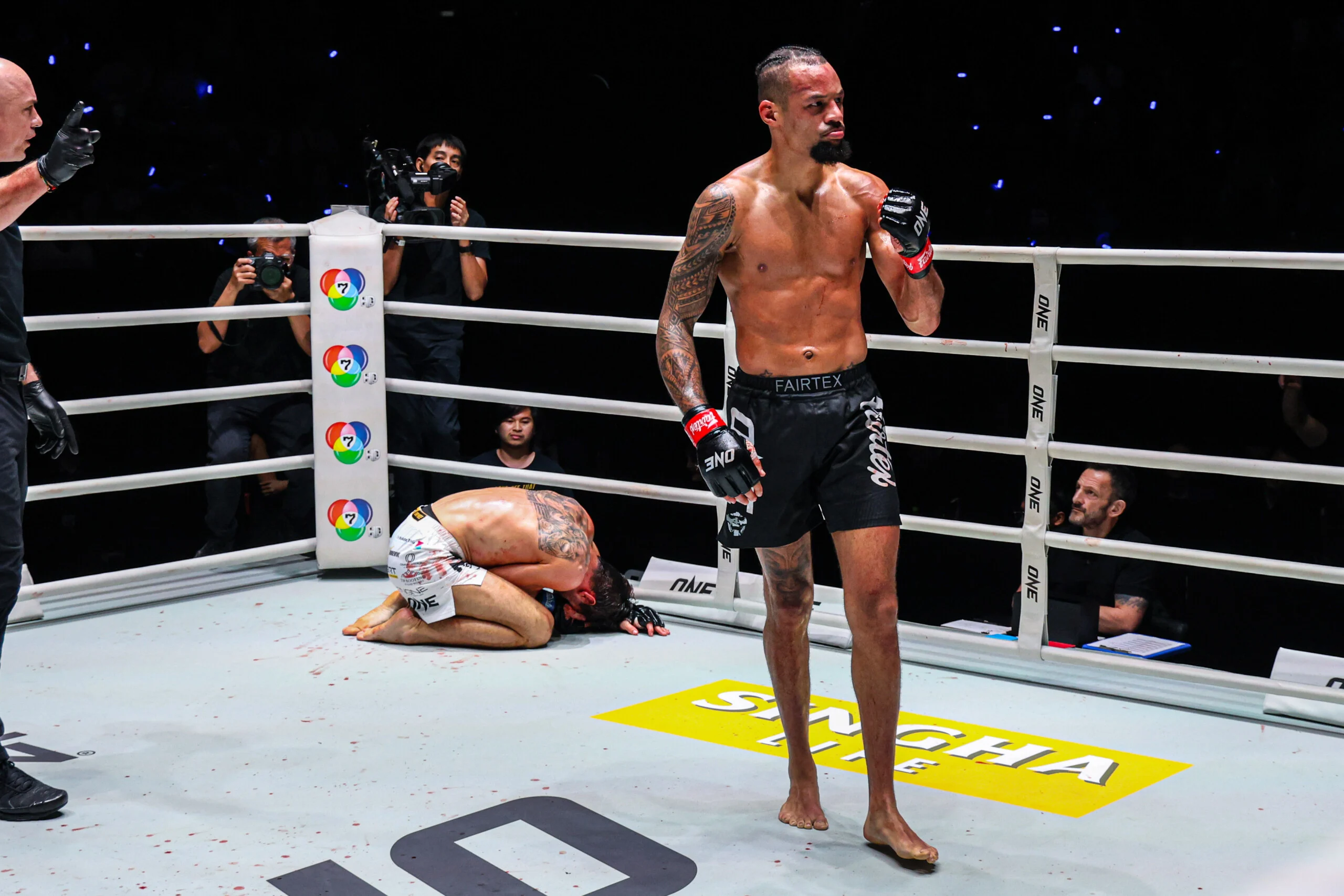 The Best Pictures From The Inner Circle 33